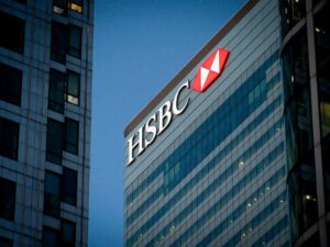 El banco HSBC suprimirá 35.000 empleos tras el hundimiento de los beneficios